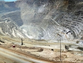 The Chuquicamata mine is the world’s largest surface mine and one of the main attractions on the Mining Tourist Route.