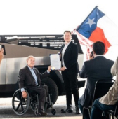 Tesla CEO Elon Musk and Texas Governor Greg Abbott