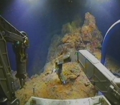 Sampling from sulphide-deposit, 3500 meters water depth in the Norwegian Sea.(photo: Jan Stenløkk)